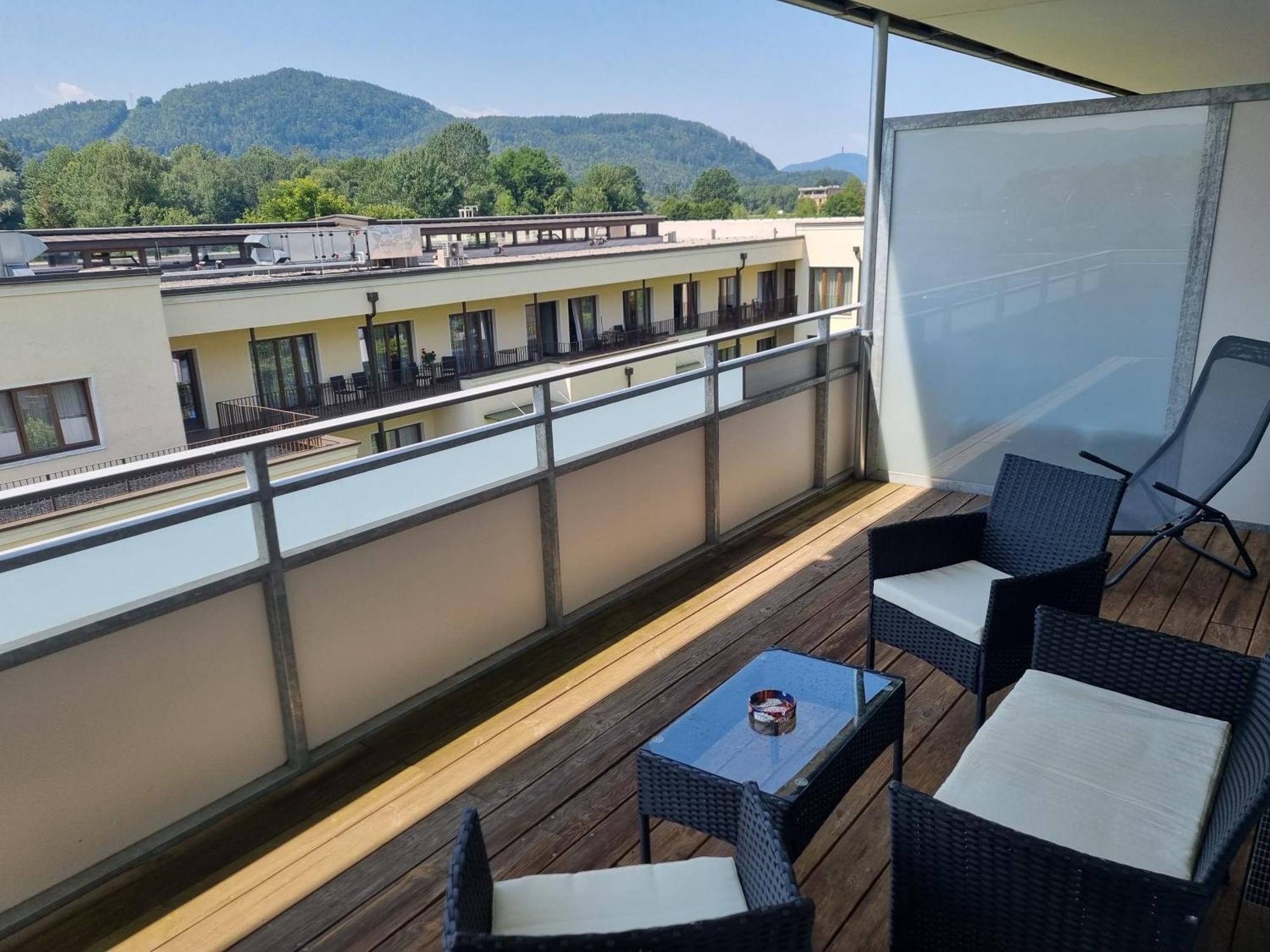 Traumapartment Neben Universitaet Und Lakeside In Klagenfurt Am Woerthersee ! Eksteriør billede